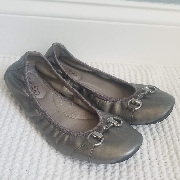 me too silver flats